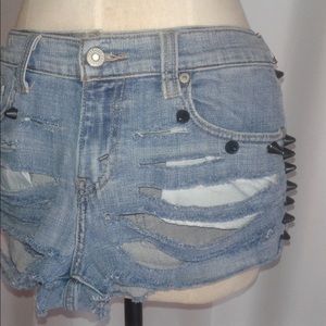 ALL EYES ON ME Studded and distressed denim